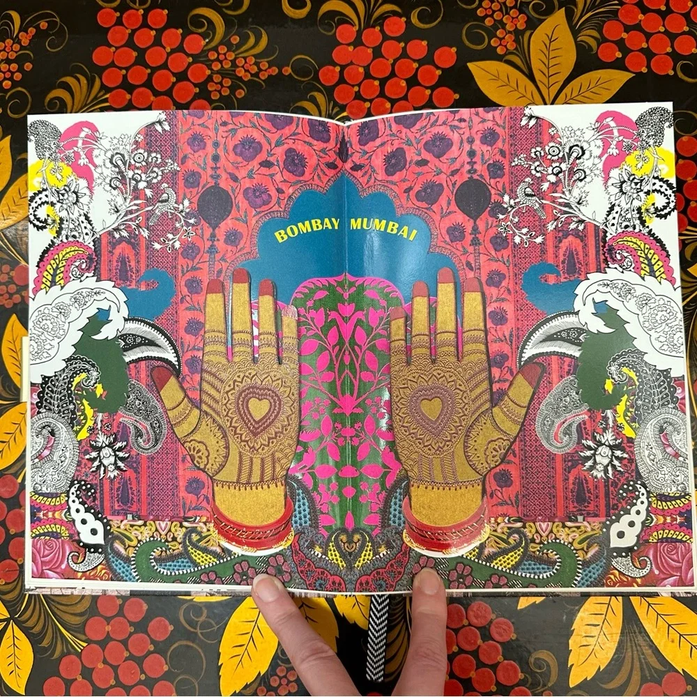 Christian Lacroix Travel Journal - Picture 9 of 16